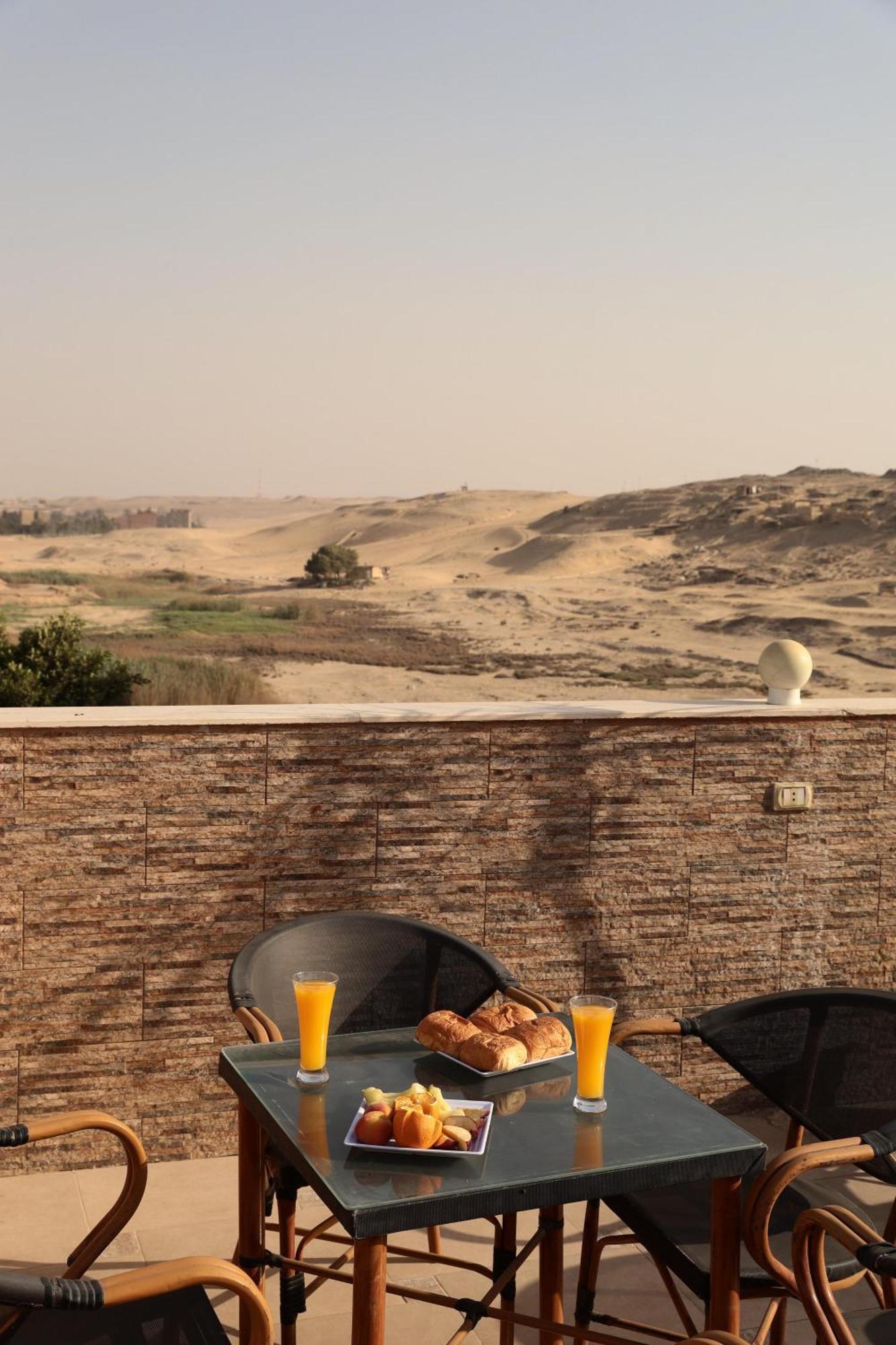 Hotel Royal Scarab Pyramids View Caïro