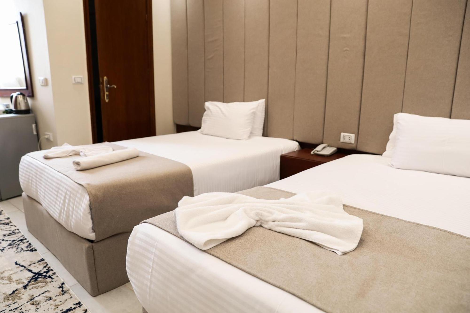 Hotel Royal Scarab Pyramids View